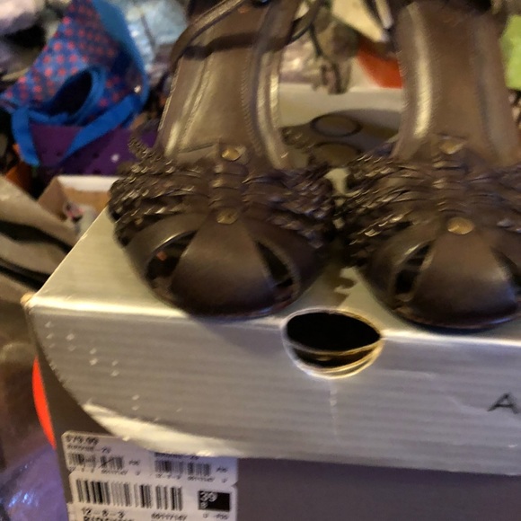 Brown Aldo Shoes - Picture 3 of 5